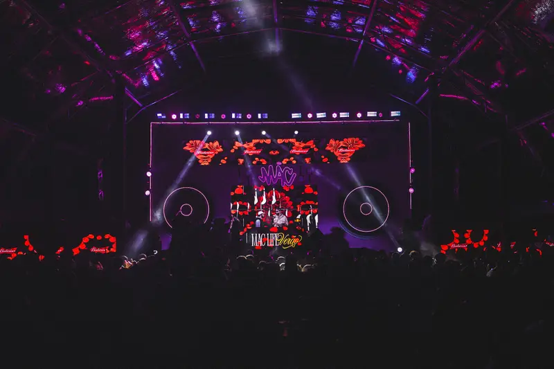 Ativação Budweiser em MAC LIFE Verão · 01 de fevereiro de 2025