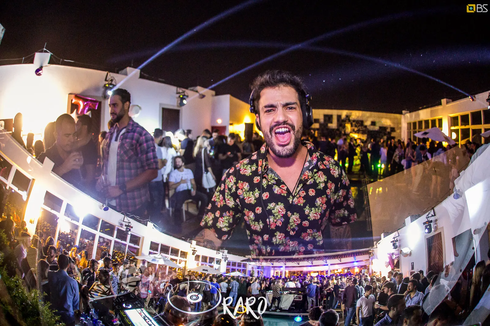 Pista do Raro Skybar vista da cabine
