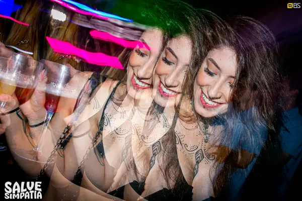 Foto de capa do álbum Raro - Salve Simpatia (2020)