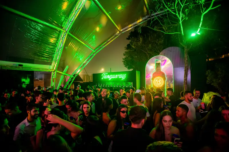 Ativação Tanqueray · Johnnie Walker Blonde · Ketel One · Amstel · Red Bull · Coca-Cola em MINEIRINHA 2024