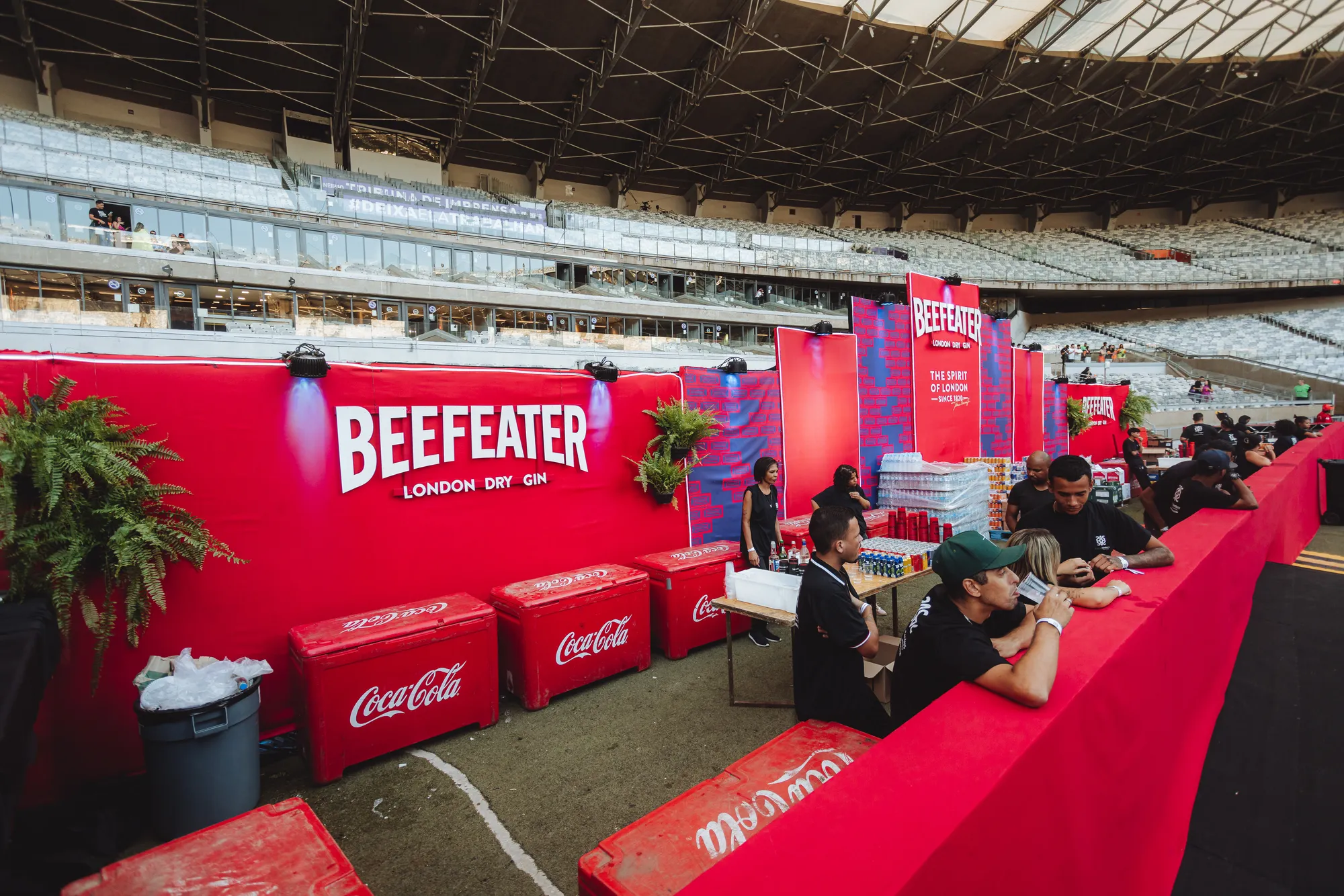 Ativação Beefeater em RARO 06 anos + gravação do DVD de Clayton & Romário